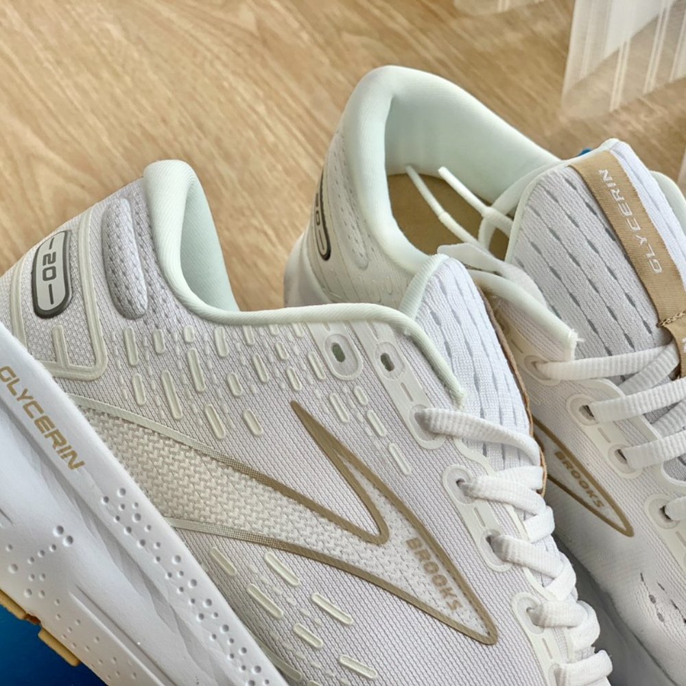 P220Brooks20 Collection: A Limited Edition Showcase" - Picture 8 of 9